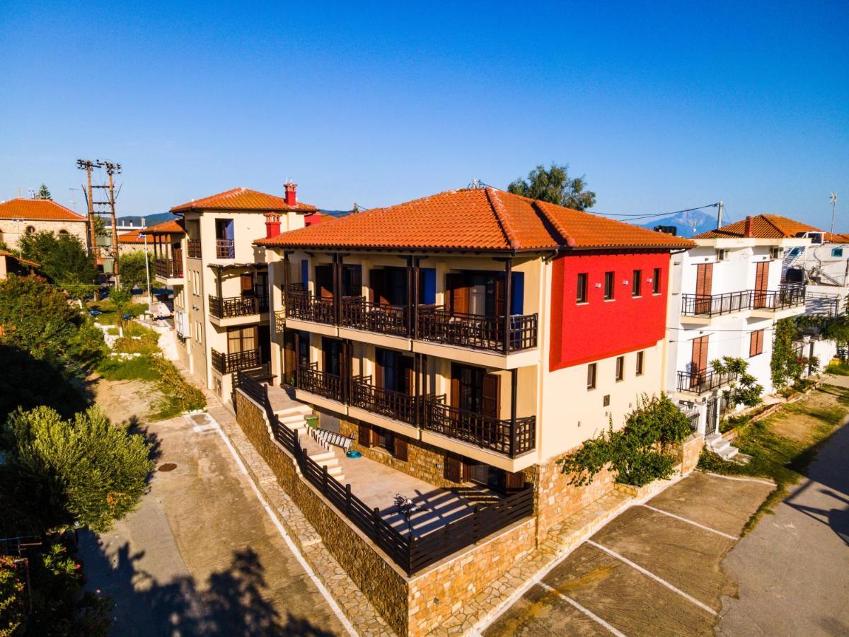 Helianthus Guesthouse Ammouliani Exterior photo