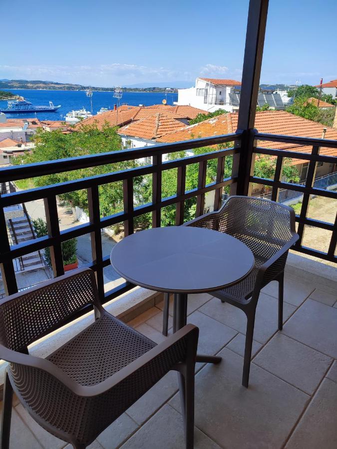 Helianthus Guesthouse Ammouliani Exterior photo