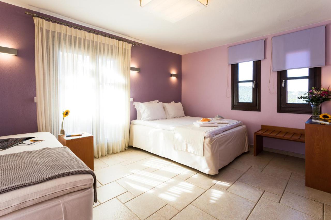 Helianthus Guesthouse Ammouliani Exterior photo