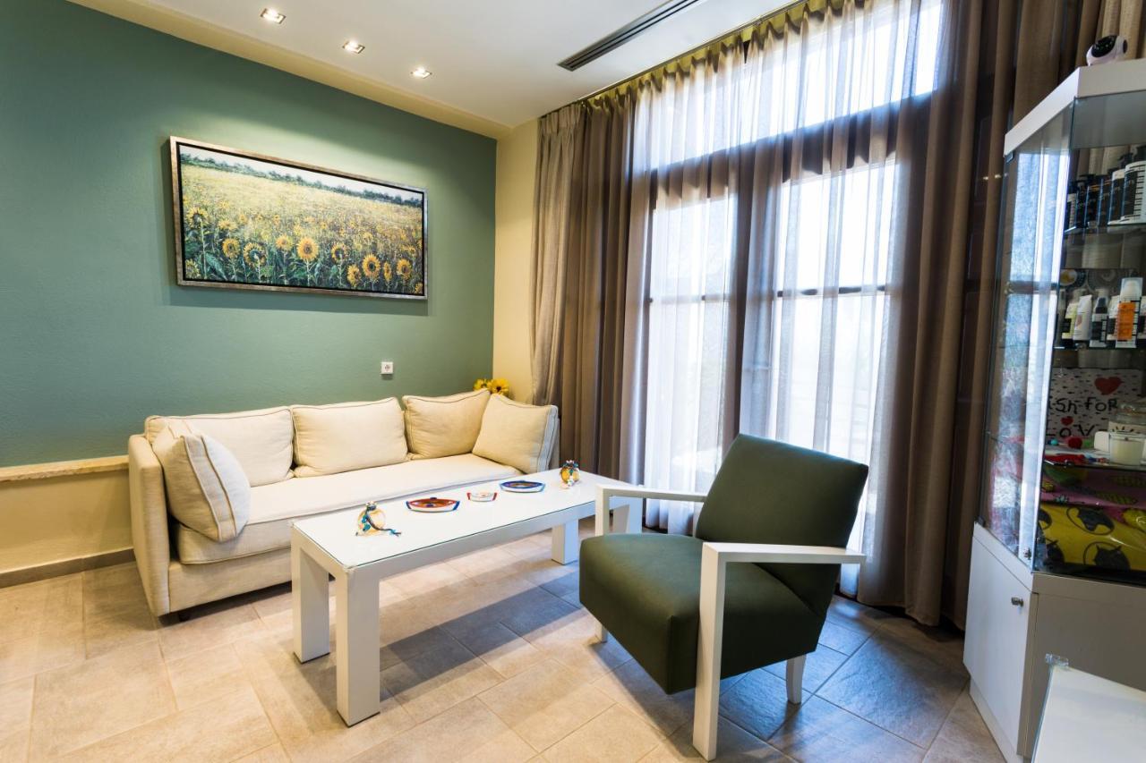 Helianthus Guesthouse Ammouliani Exterior photo